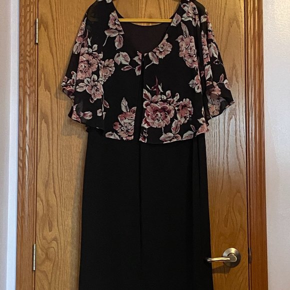 Black Dress with shear built in shawl, Size XL - Picture 2 of 2